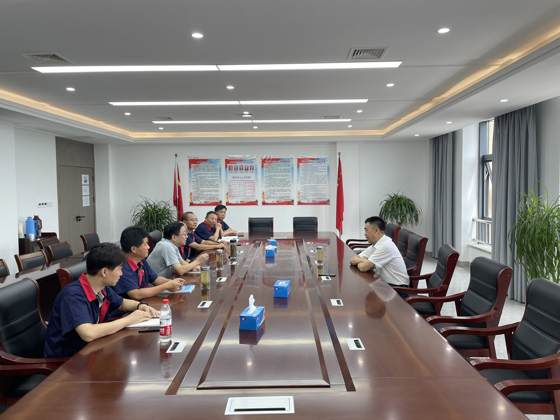 集團公司黨委委員、總工程師周俊到公司調(diào)研 